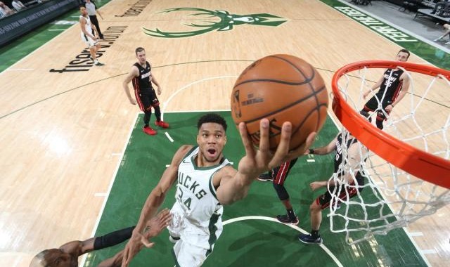 星空体育官网-时隔一年再度交锋热火 字母哥脑海中只有复仇