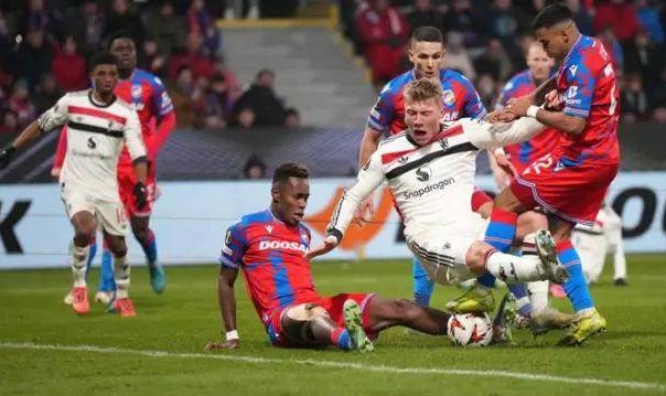 星空体育-林良锋：阿莫林“换”得胜利，霍伊伦不辱使命