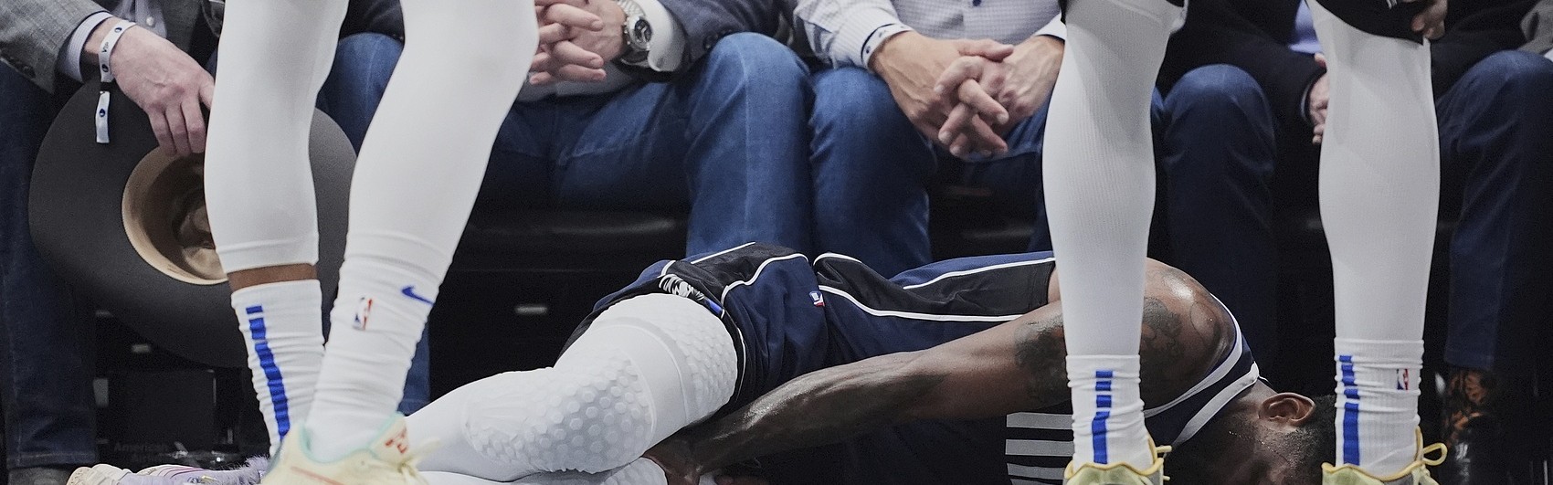 星空体育官网-盼着你下赛季回归！一年前的今天 欧文遭遇ACL撕裂&amp;缺战至今